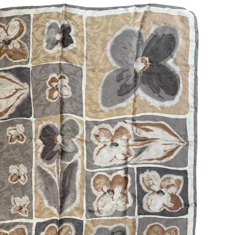 Vintage‎ Floral  Square Scarf Womens Tan Grey Neutral Cottage Classic Old Money